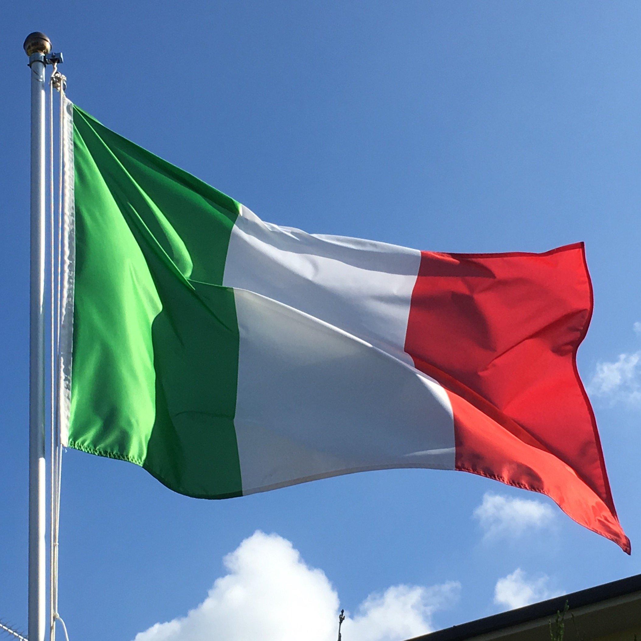Bandiera Italiana in vendita, acquista il tricolore | Bandiere.it
