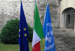 Set Bandiere Italia Europa ONU
