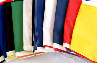 10 bandiere internazionali a scelta