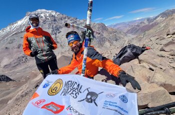 LA NOSTRA BANDIERA SULL’ACONCAGUA